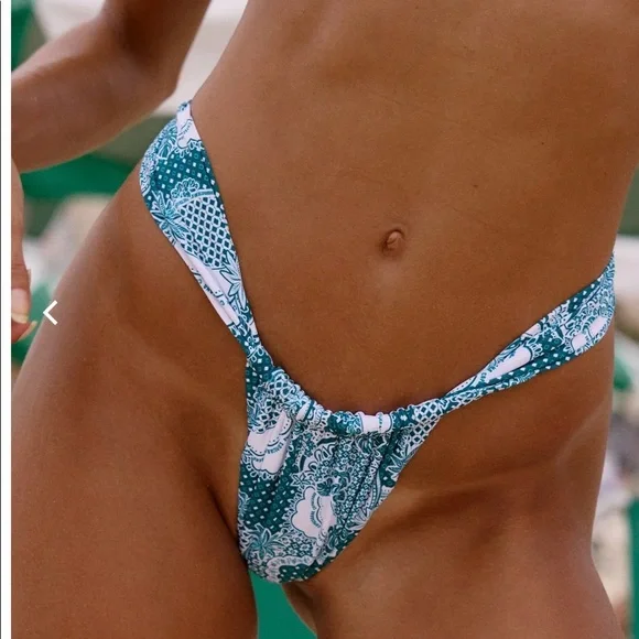 Bydee Bikini- Prague Top/ Cyprus Bottom Brasilia - Picture 2 of 2